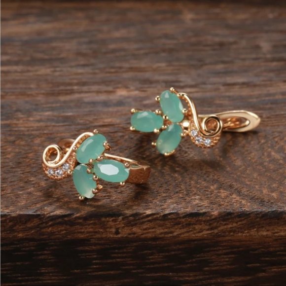 585 Rose Gold Plated Mint Green Oval Zircon Earrings - Picture 6 of 13